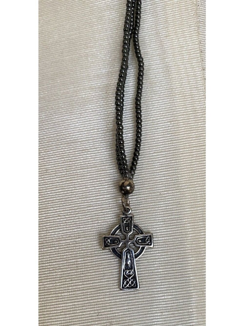 3 Strand Hematite Lariat Necklace 4 Sterling Crosses 22" + Crosses - Picture 2 of 4